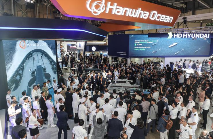 Hanwha Ocean Sued For Defaming HD Hyundai Employees - BUCKET-VN: Thông ...